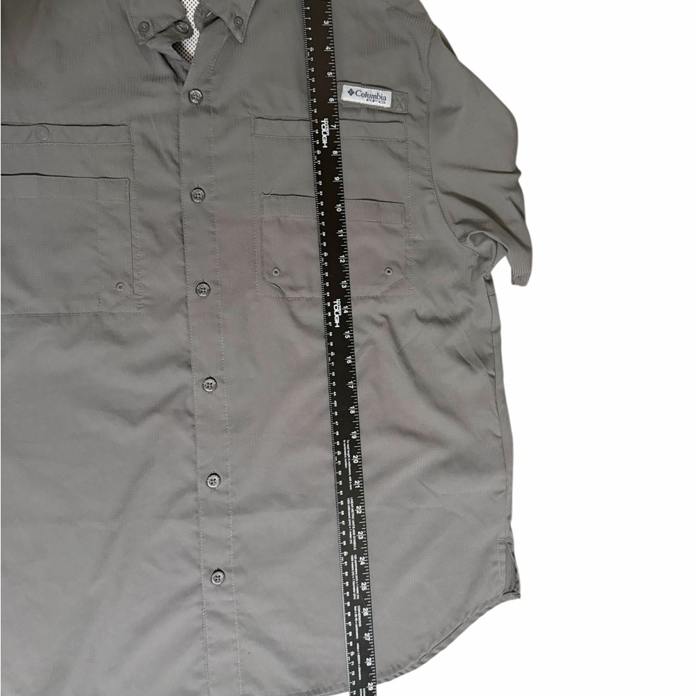 Columbia PFG Men's Charcoal Button Down Shirt - Picture 5 of 6